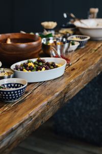 Kaboompics - Traditional Middle Eastern lamb kofta dinner