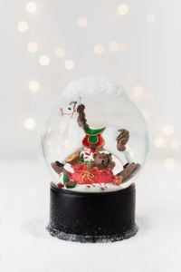 Kaboompics - Snowball Glass