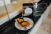 Kaboompics - Pastel de nata in Lisbon at Manteigaria