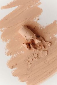 Kaboompics - Light Beige Foundation Swatch