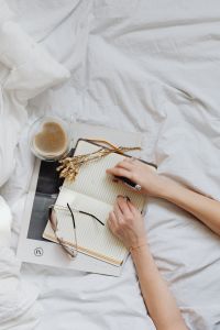 Kaboompics - Notepad - Glasses - Bedding - Coffee - Hands