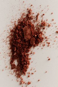 Kaboompics - Red Brown Makeup Powder Texture
