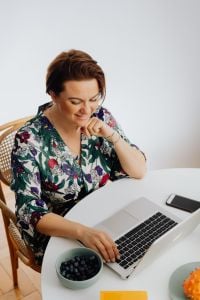 Kaboompics - Woman Concentrating on Laptop Work at Home