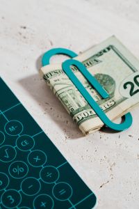 Calculator with US dollars