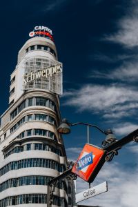 Kaboompics - Capitol Building and Callao Metro Sign on Gran Vía in Madrid