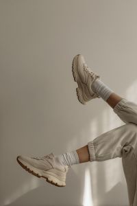 Kaboompics - Casual Neutral Fashion with Chunky Sneakers
