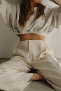 Kaboompics - Neutral Monochrome Outfit with Cropped Knit Sweater