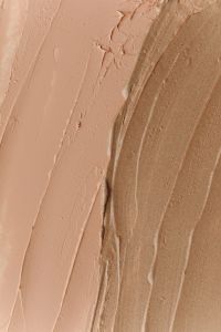 Kaboompics - Light and Medium Foundation Texture