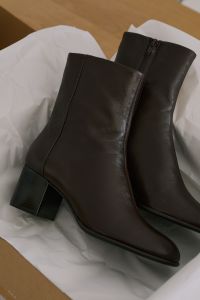 Kaboompics - Brown Block Heel Boots in a Shoebox for Quiet Luxury Fashion Aesthetic