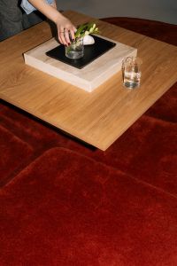 Kaboompics - Hand Arranging Flowers In Glass On Coffee Table