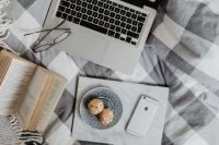 Kaboompics - Everything you need to work from your bed