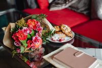 Kaboompics - Flowers - Cinnamon Rolls and croissant