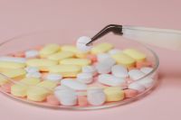 Kaboompics - Pills
