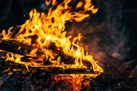 Kaboompics - Summer Campfire