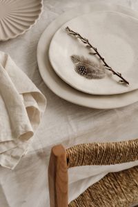 Kaboompics - Close-Up Easter Plate With Branch And Feathers
