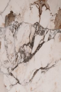 Kaboompics - Marble Texture White Calacatta Dark Veins