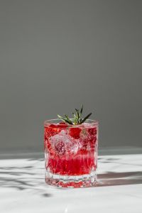 Kaboompics - Raspberry Soda With Rosemary And Ice