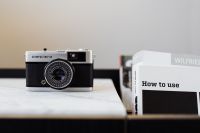 Kaboompics - Old camera on marble