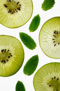 Kaboompics - Kiwi and Mint Leaves in Backlight