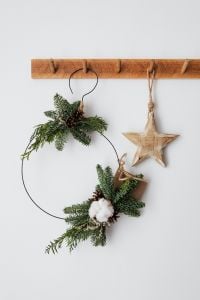Natural Christmas Wreath Decorations with Pine Branches, Cotton and Wooden Star