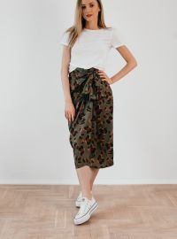 Kaboompics - Portrait of Beautiful Young Woman