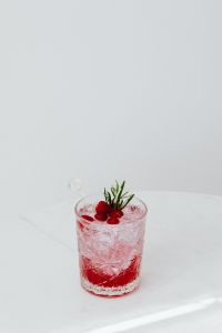 Kaboompics - Minimal Raspberry Cocktail With Negative Space