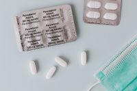 Kaboompics - Paracetamol - CORONAVIRUS - COVID-19 - SARS-CoV-2