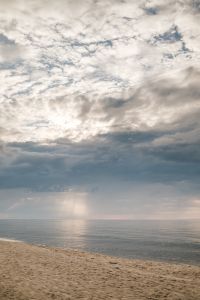 Kaboompics - Sunbeams Over a Tranquil Sea