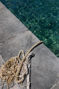 Kaboompics - Mooring Rope Beside Clear Water At Sorrento Pier