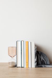Kaboompics - Empty Wooden Frame Mockup with Colored Pencils and Dried Stems