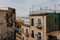 Kaboompics - Weathered Naples Apartment Facades With Rooftop Antennas