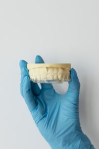 Kaboompics - Vertical Dental Cast With Clear Bite Splint and Copy Space