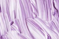Kaboompics - Vertical Lilac Paint Streaks with Raised Texture for Mobile Wallpaper Design