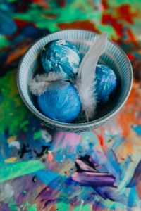 Kaboompics - Blue Easter Eggs