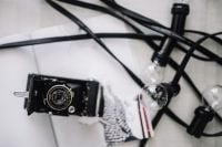 Kaboompics - Vintage old camera with lightbulbs