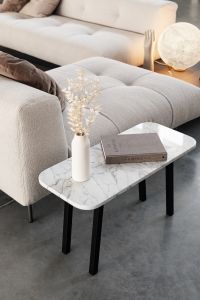 Kaboompics - Modern Beige Living Room with Bouclé Sofas and Marble Table