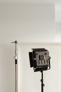 Kaboompics - Photo studio interior - C-stand lighting tripod - photo backdrop - LED lamp