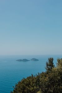 Kaboompics - Blue Sky and Sea Horizon with Copy Space on the Amalfi Coast