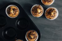 Kaboompics - Homemade chocolate chip muffins