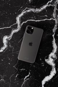 Kaboompics - Diagonal Apple iPhone 11 Pro on Black Marble