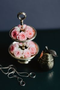 Kaboompics - A tray of pink roses