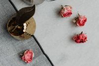 Kaboompics - Small withered rose