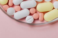 Kaboompics - Pills