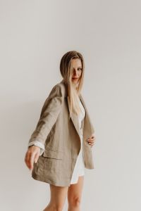 Kaboompics - Woman Modeling a Relaxed Beige Blazer for Summer