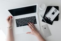 Kaboompics - Woman, laptop, mobile phone, notebooks