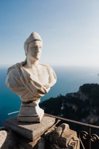Kaboompics - Stone Bust with Cap on a Villa Cimbrone Sea-View Terrace