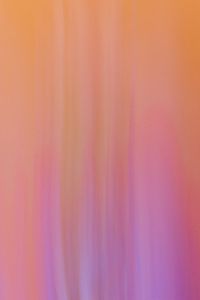 Kaboompics - Pink Purple Vertical Motion Blur Abstract Background
