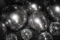Kaboompics - Silver Balloons and Disco Balls with Silver Tinsel
