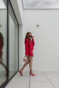 Kaboompics - Barbiecore Aesthetic - Elegance in a Pink Light