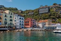 Kaboompics - Marina Grande Coastline With Pastel Buildings And Green Hills